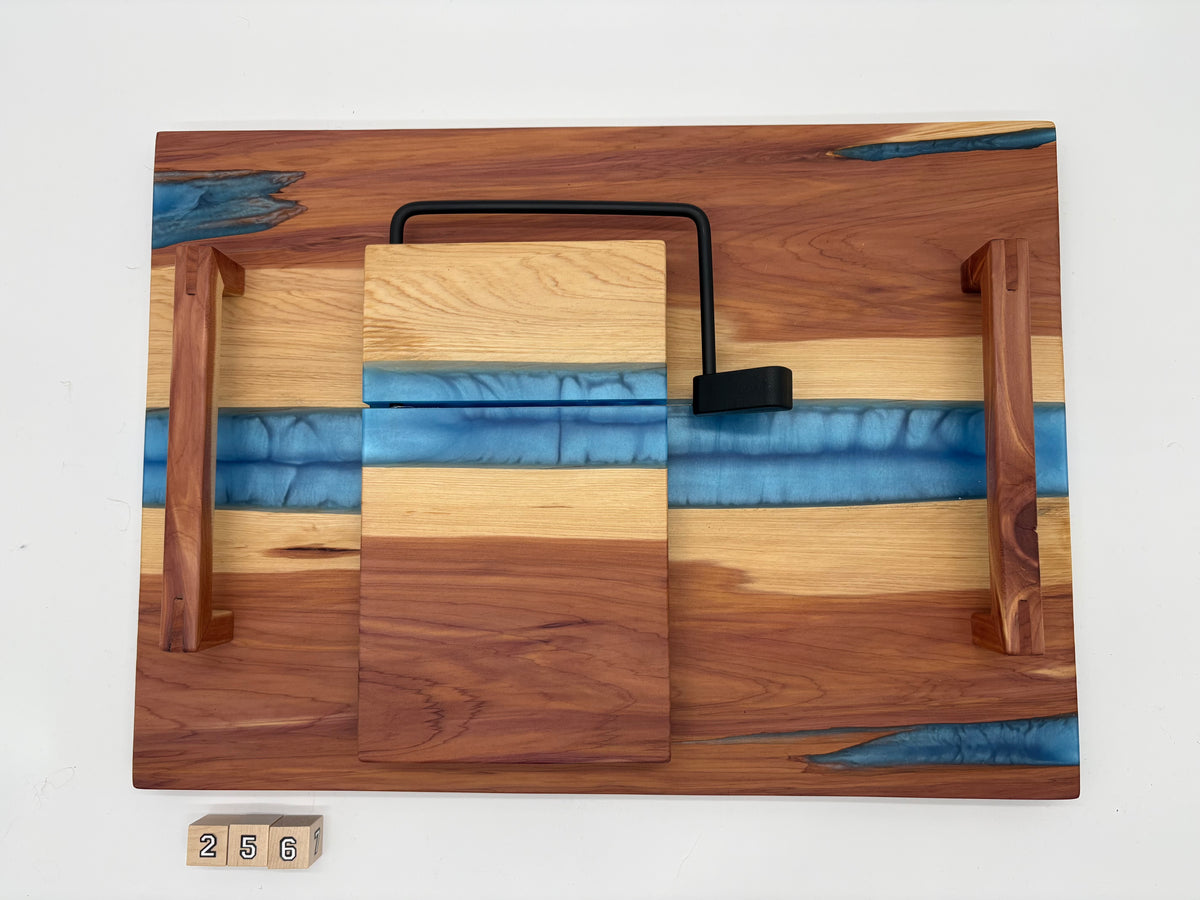 #256 Charcuterie board and matching cheese slicer