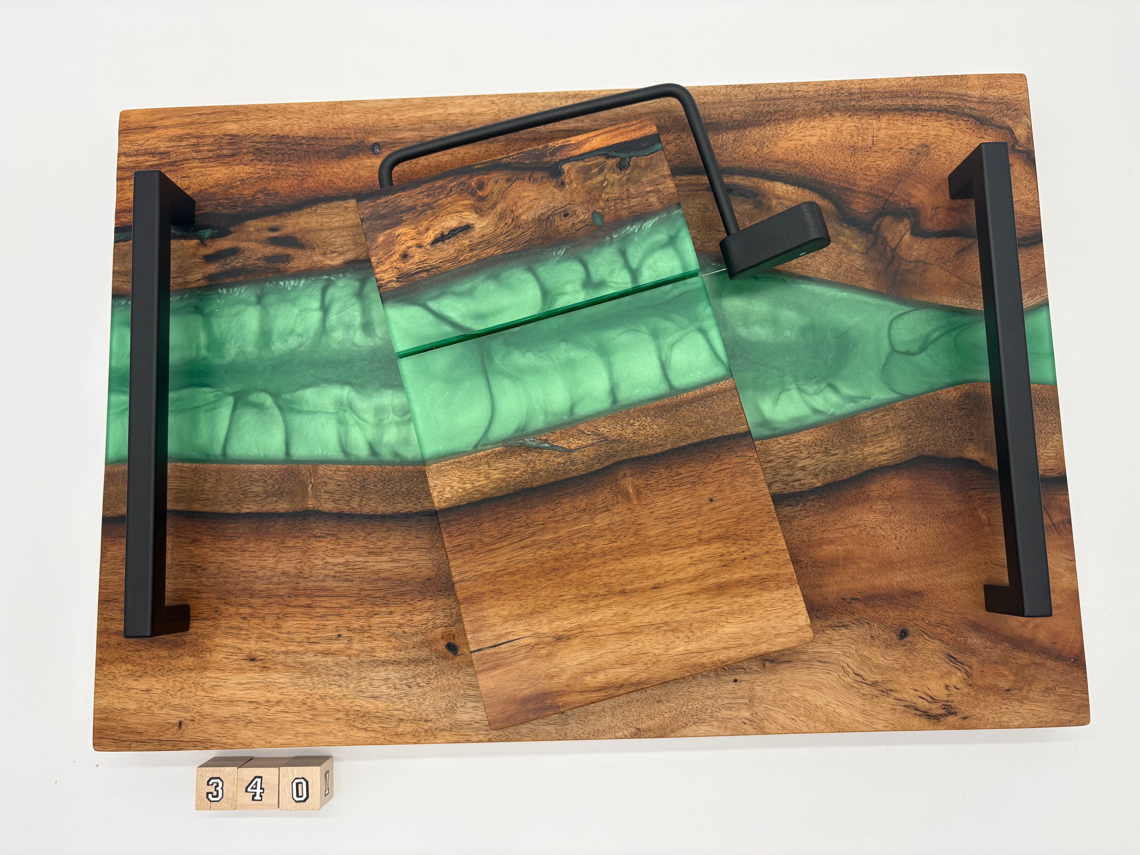 #340 Charcuterie board and matching cheese slicer