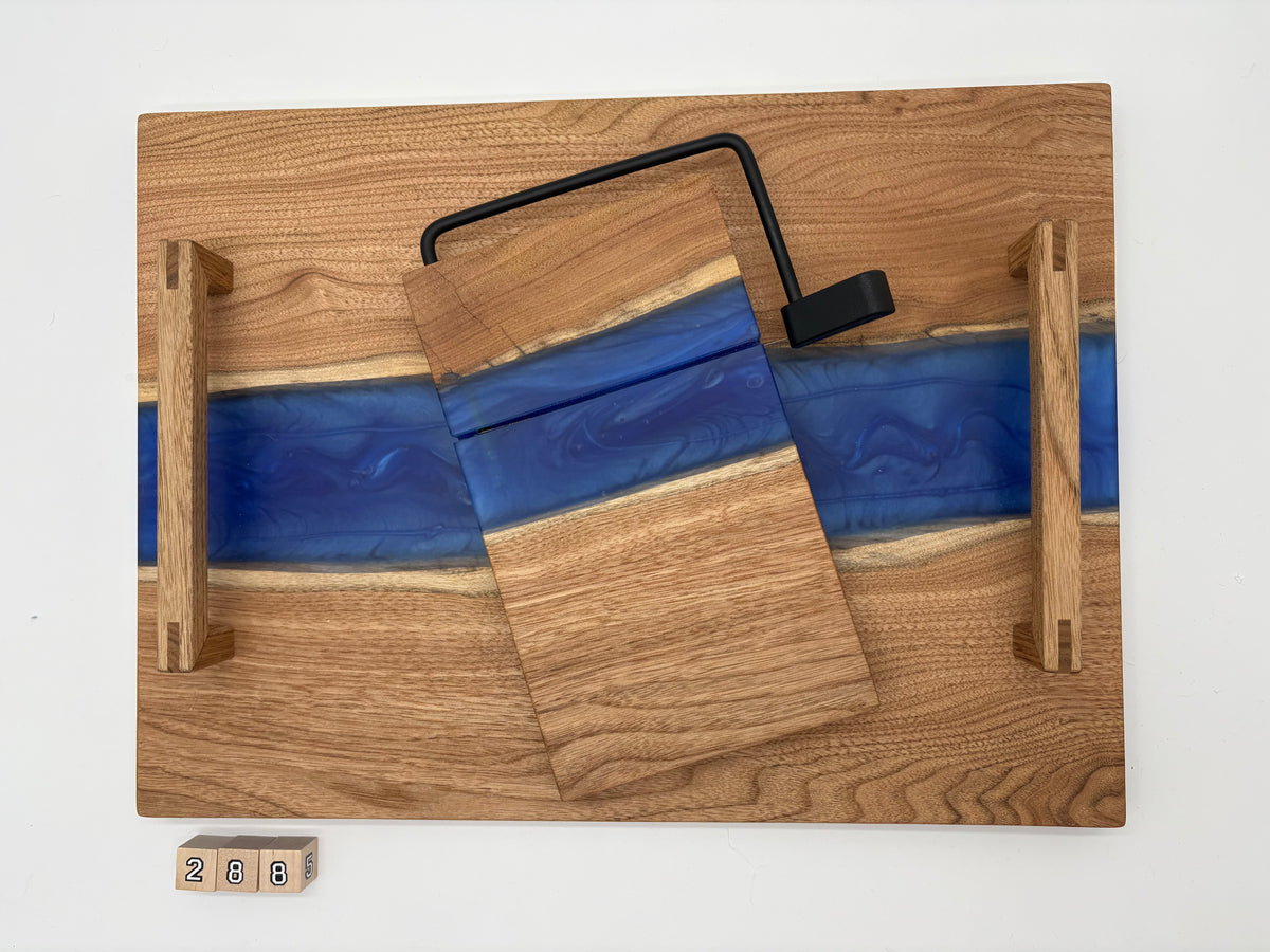 #288 Charcuterie board and matching cheese slicer
