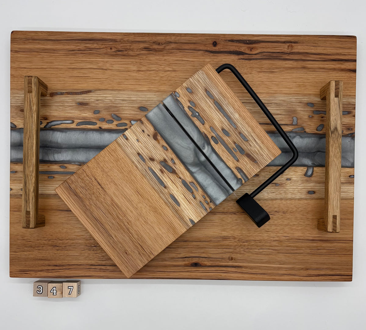 # 347 Charcuterie board and matching cheese slicer